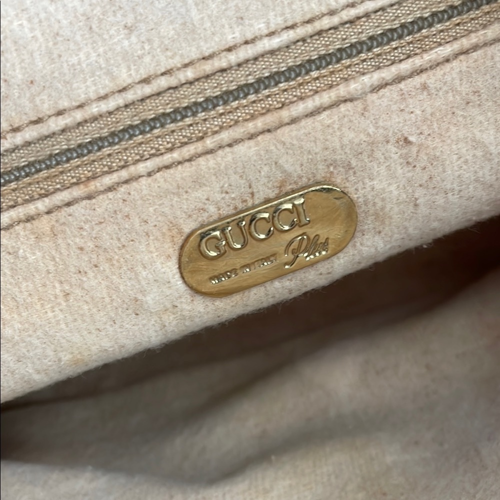 Gucci Brown and Tan Toiletry Bag with Iconic GG Monogram vintage - Picture 7 of 12